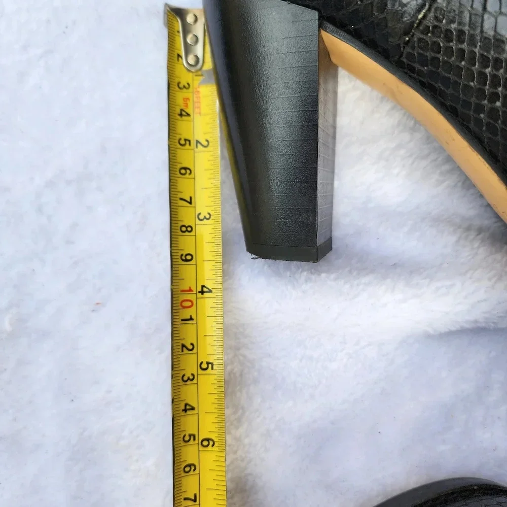 Zara Faux Snakeskin Chelsea Ankle Boots Black Pointed Toe Heeled 38 7.5 - Picture 5 of 12